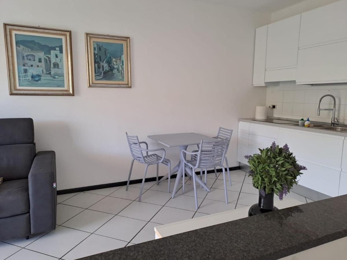 Appartamenti Residence Il Porto 13 E 16 Porto Azzurro Ngoại thất bức ảnh